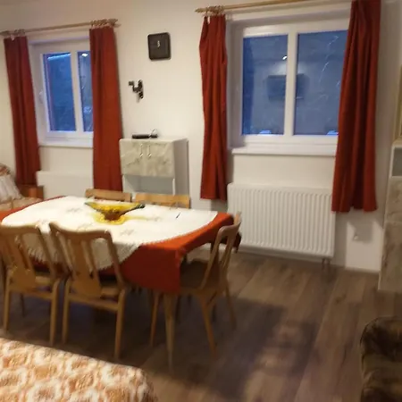 Podhradi Mitrov